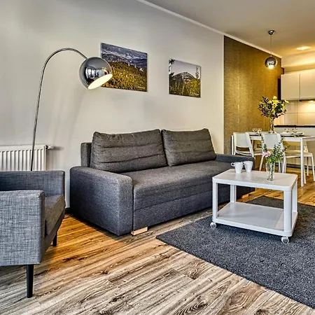 Triventi Mountain By Royal Aparts Apartment *
