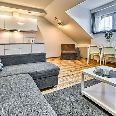 Triventi Mountain By Royal Aparts Apartment