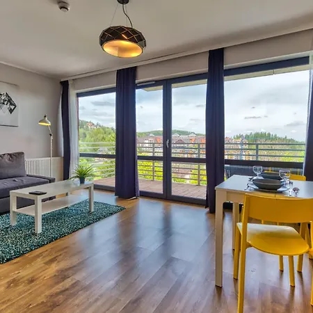 Triventi Mountain Residence Z Basenem, Sauna I Jacuzzi By Royal Aparts Apartmán *