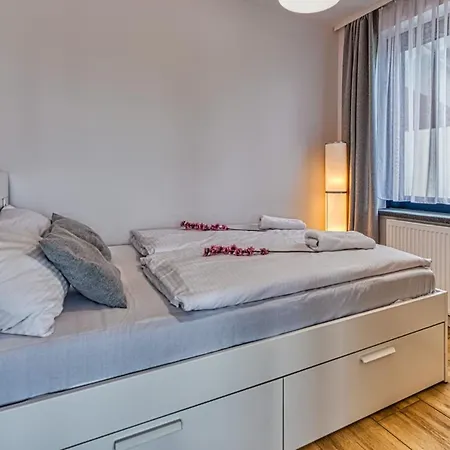 Triventi Mountain Residence Z Basenem, Sauna I Jacuzzi By Royal Aparts Apartmán *