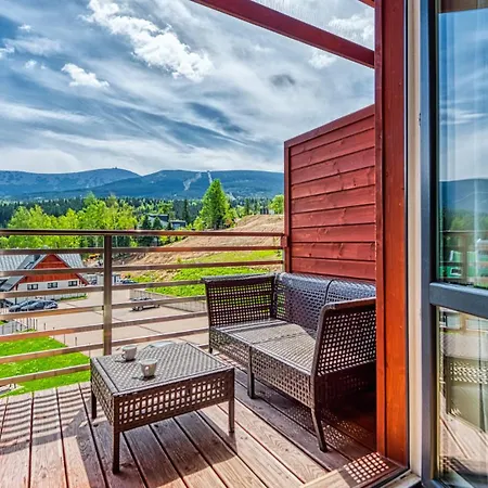 Triventi Mountain Residence Z Basenem, Sauna I Jacuzzi By Royal Aparts Apartmán *