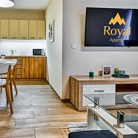 Triventi Mountain Residence Z Basenem, Sauna I Jacuzzi By Royal Aparts Apartmán *