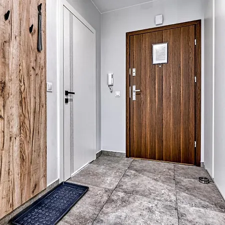 Triventi Mountain By Royal Aparts Apartment *